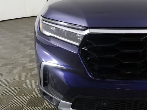 Used 2023 Honda Pilot Touring image 15