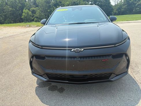 Used 2024 Chevrolet Equinox EV RS FWD image 8