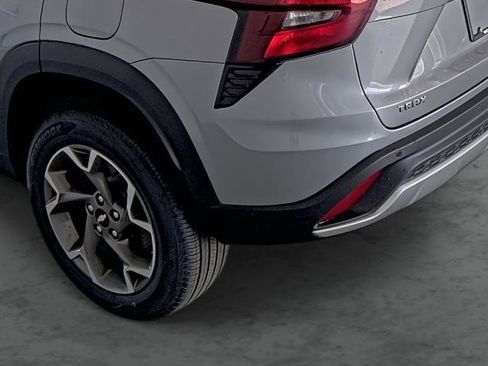 New 2026 Chevrolet Trax LT w/ Driver Confidence Package FWD image 9