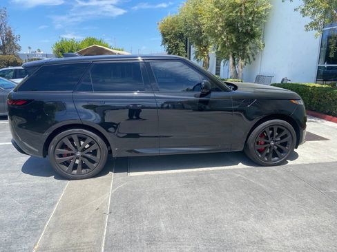 Used 2025 Land Rover Range Rover Sport Dynamic SE AWD/4WD image 4