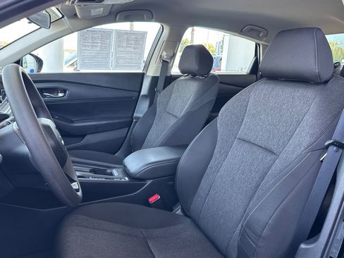 Certified 2025 Honda Accord LX image 5