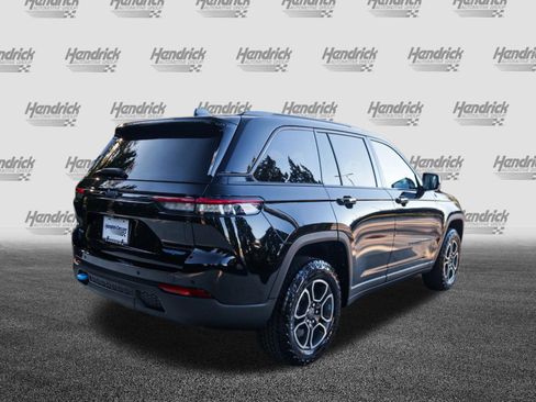 Used 2022 Jeep Grand Cherokee Trailhawk image 10