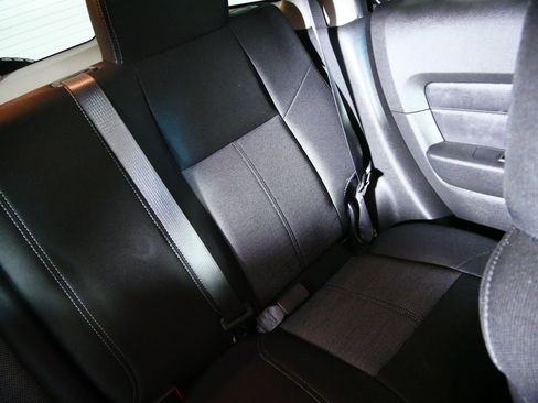 Used 2008 HUMMER H3 AWD/4WD image 14