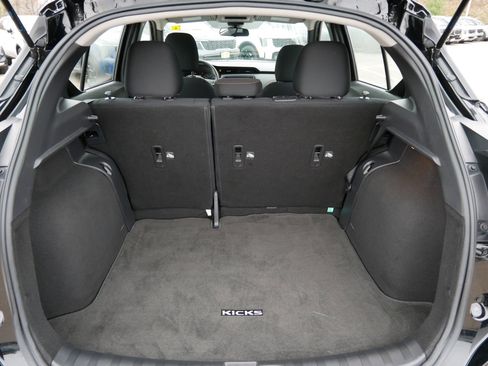 Certified 2023 Nissan Kicks SR image 18