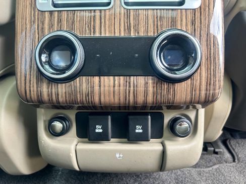 Used 2019 Land Rover Range Rover HSE image 33