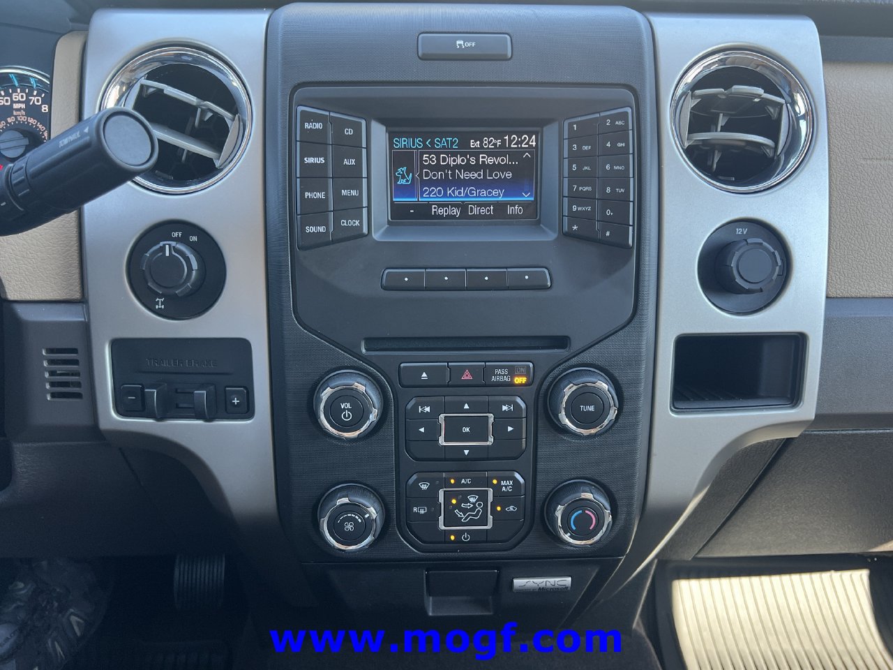 Used 2013 Ford F150 XLT w/ Luxury Equipment Group RWD image 7