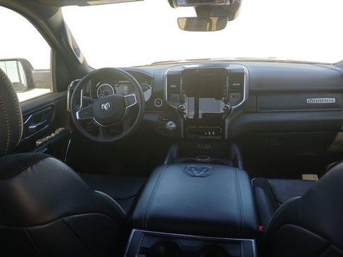 Used 2025 RAM 1500 Laramie AWD/4WD image 18