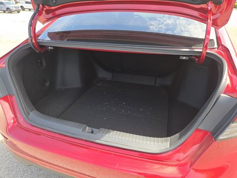 Used 2025 Honda Accord SE image 19