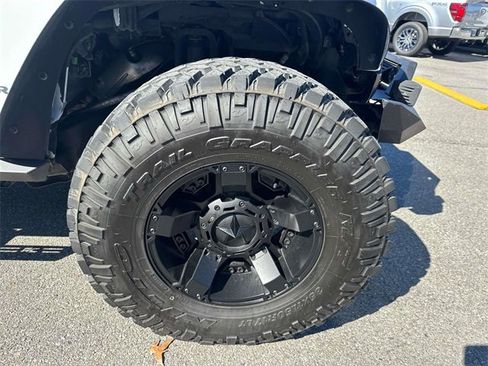 Used 2017 Jeep Wrangler Unlimited Sport image 4