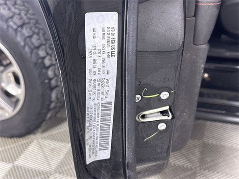 Used 2019 Jeep Cherokee Trailhawk w/ Comfort/Convenience Group image 35