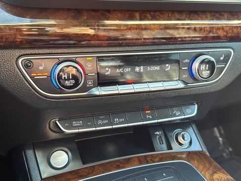 Used 2018 Audi Q5 2.0T Premium Plus w/ Premium Plus Package image 26