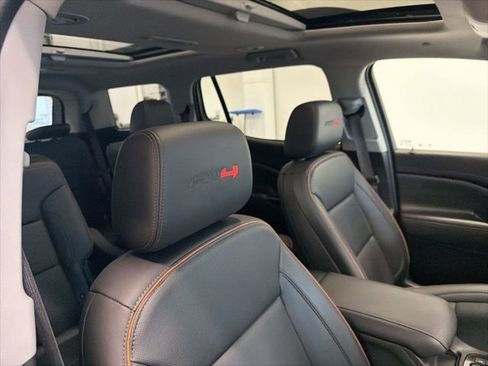 Used 2023 GMC Acadia AT4 w/ Preferred Package image 39