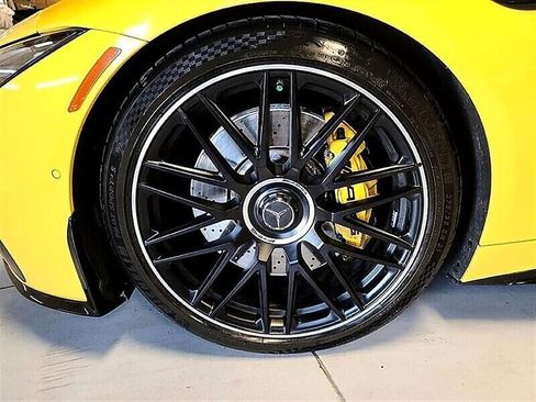 Used 2022 Mercedes-Benz SL 63 AMG 4MATIC image 16