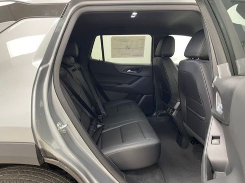 New 2026 Chevrolet Equinox LT w/ Convenience Package II AWD/4WD image 13