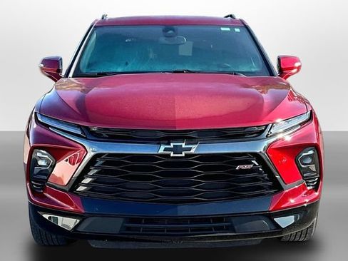 Certified 2025 Chevrolet Blazer RS FWD image 2