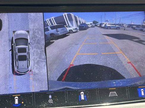 Used 2023 Buick Enclave Essence w/ Sport Touring Edition image 31