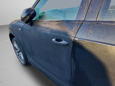 Used 2022 Audi Q3 2.0T Premium w/ Black Optic Sport Package image 15