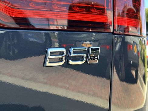 New 2026 Volvo V60 B5 Cross Country Plus w/ Climate Package image 22