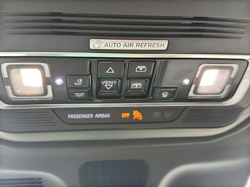 Used 2025 Lincoln Navigator Black Label AWD/4WD image 24
