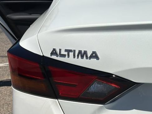 New 2026 Nissan Altima 2.5 SV AWD/4WD image 12
