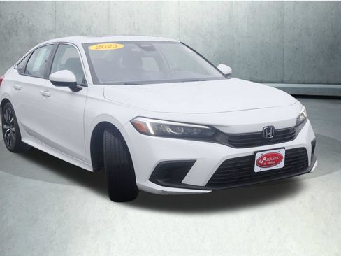 Used 2023 Honda Civic EX image 9