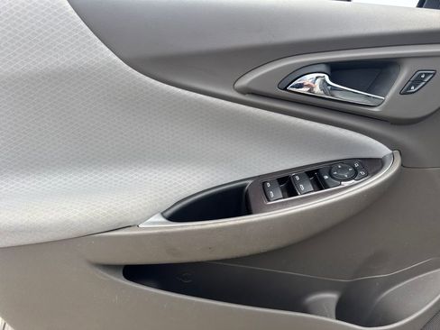 Used 2022 Chevrolet Malibu LS FWD image 16