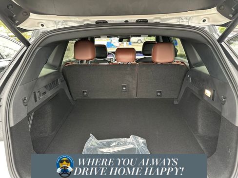 New 2026 Lincoln Nautilus Reserve image 21