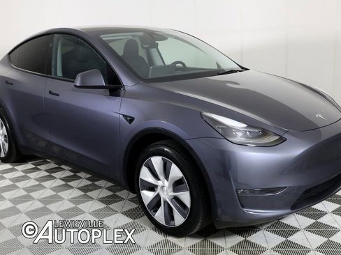 Used 2023 Tesla Model Y Long Range image 3