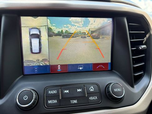 Used 2019 GMC Acadia Denali w/ Technology Package FWD image 34