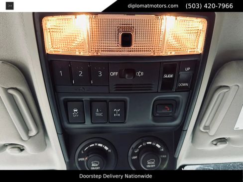 Used 2020 Toyota 4Runner Venture w/ Moonroof Package AWD/4WD image 43