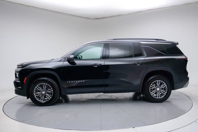 Used 2026 Chevrolet Traverse LT AWD/4WD image 3