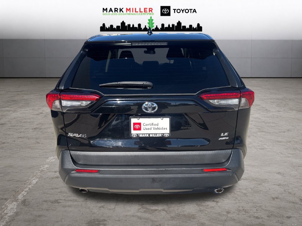 Certified 2024 Toyota RAV4 LE AWD/4WD image 4