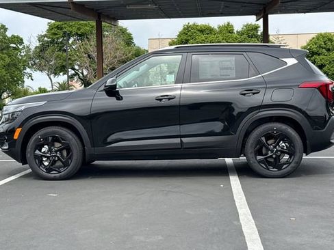 New 2026 Kia Seltos EX FWD image 10