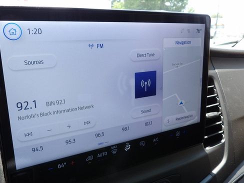 Used 2022 Ford Transit 250 Medium Roof AWD image 19