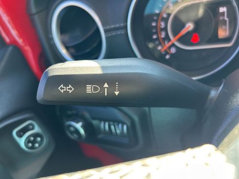 Used 2020 Jeep Gladiator Overland image 27