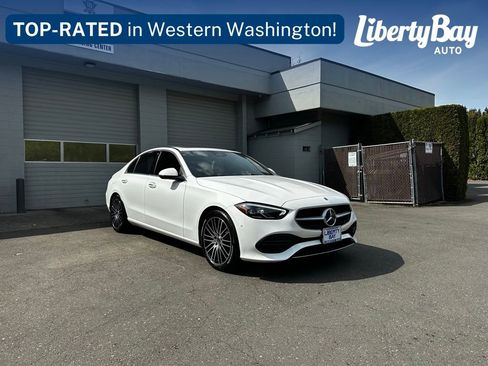 Used 2025 Mercedes-Benz C 300 4MATIC Sedan image 4