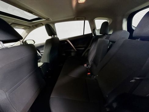 Used 2018 Toyota RAV4 XLE FWD image 22