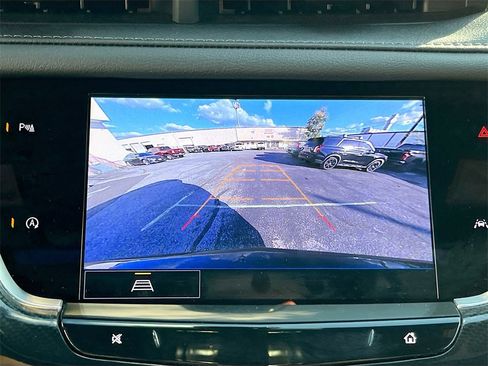 Used 2025 Cadillac XT6 Sport image 14