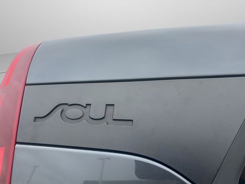 Used 2021 Kia Soul S image 14