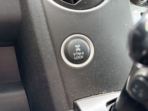 Used 2015 Honda Pilot Touring image 17