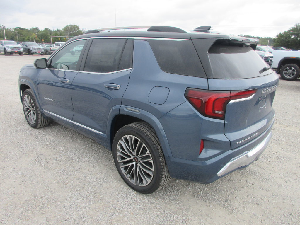 New 2027 GMC Terrain Denali w/ LPO, Black Badging Package AWD/4WD image 6