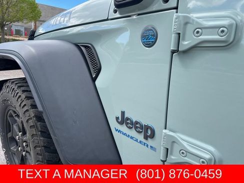 Used 2023 Jeep Wrangler Unlimited AWD/4WD image 32