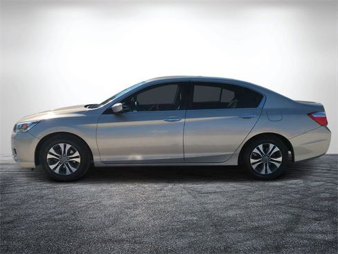 Used 2013 Honda Accord LX image 7