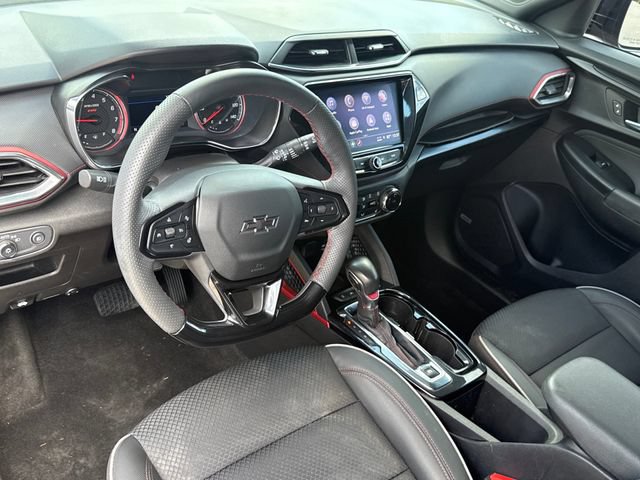 Used 2023 Chevrolet TrailBlazer RS w/ Sun and Liftgate Package FWD image 7
