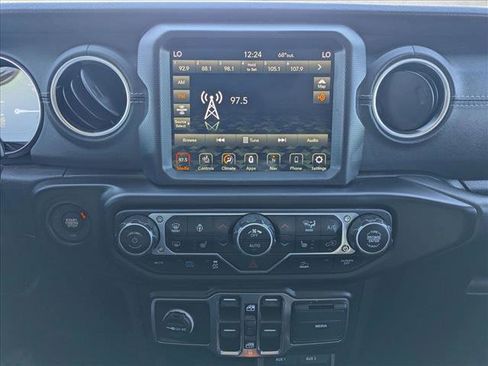 Used 2022 Jeep Wrangler Unlimited Sahara w/ Cold Weather Group image 19