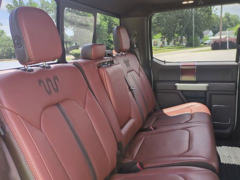 Used 2018 Ford F150 King Ranch w/ Equipment Group 601A Luxury AWD/4WD image 26