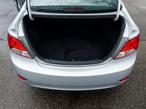 Used 2014 Hyundai Accent GLS w/ Option Group 2 image 7