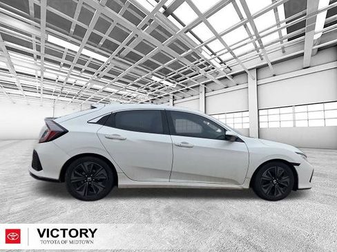 Used 2019 Honda Civic EX image 2