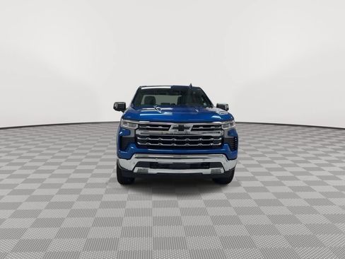 Used 2024 Chevrolet Silverado 1500 LTZ AWD/4WD image 3