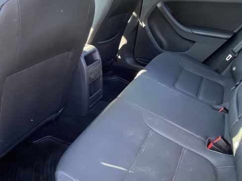 Used 2012 Volkswagen Jetta SE image 9